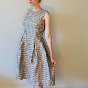 👑✨ NWOT Max Studios Fit &Flare Sleeveless Dress 6